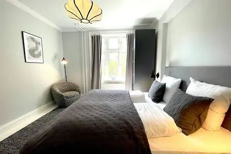 2 Bedroom Apartment In Trendy Area