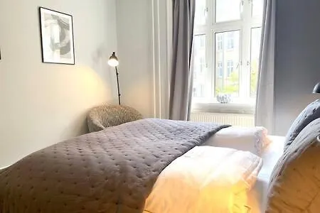 2 Bedroom Apartment In Trendy Area 0*, Copenhagen Denmark